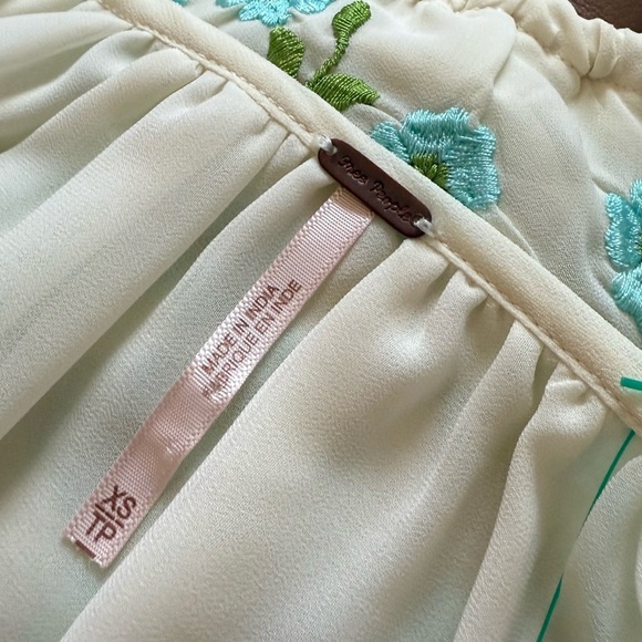 Free People embroidered flora blouse - Picture 4 of 4